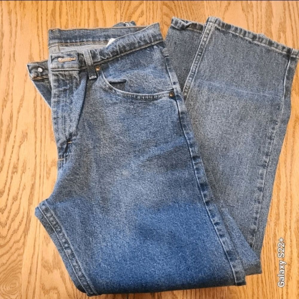 53 Wrangler Premiam Quality Men's Light Wash Straight Leg Jeans 33x30